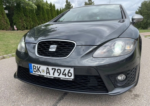 Seat Leon cena 30900 przebieg: 187418, rok produkcji 2011 z Nidzica małe 781